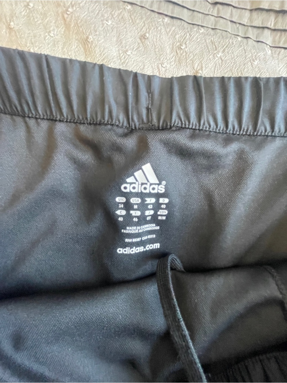 Adidas Black Women's Performance Training Shorts size M - Picture 5 of 9